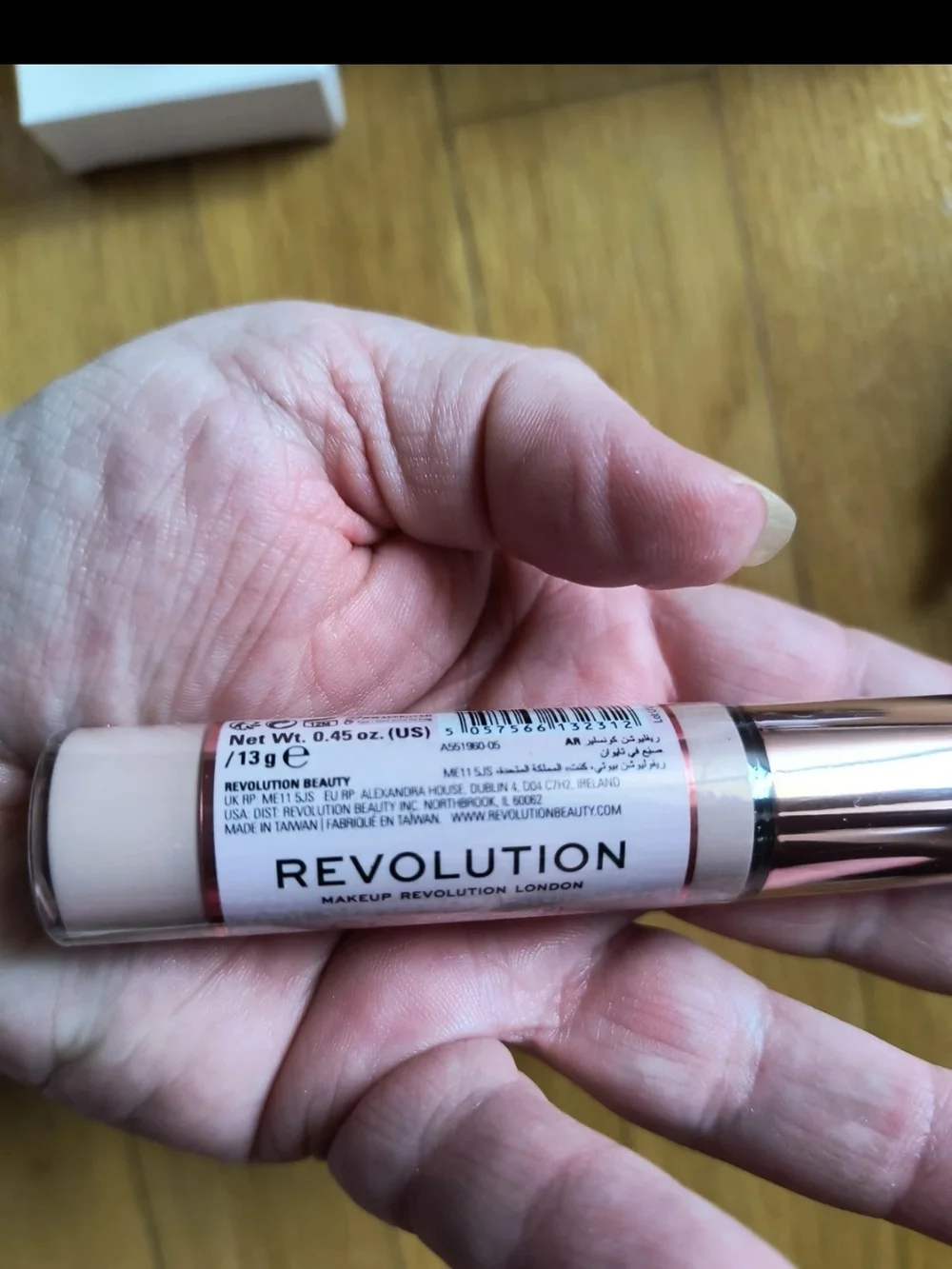 Revolution Conceal & Hydrate Concealer in Natural Beige (C4) Three Pack